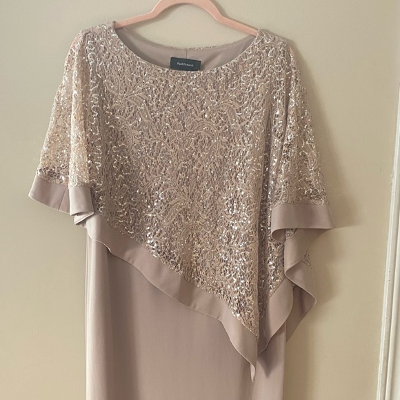 Dress - Picture 3 of 3